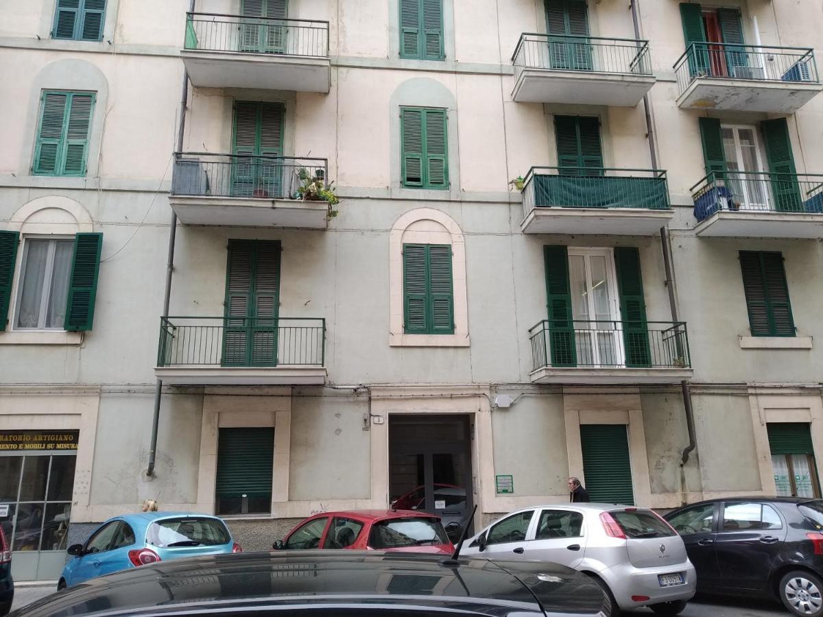 Il Filo Di Jordi Apartment Savona Ngoại thất bức ảnh
