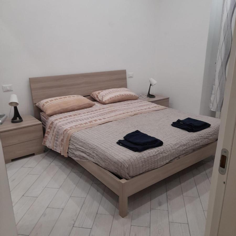 Il Filo Di Jordi Apartment Savona Ngoại thất bức ảnh